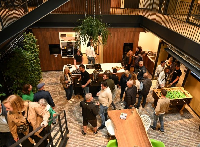 Finovi's Open Dag 2026 Drukbezochte open dag. Atrium Finovi